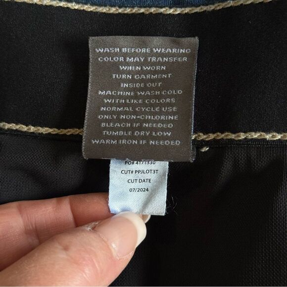 Torrid Bombshell Wide Leg Super Soft Jeans Feel The Fit Tummy Control Sz 22 Tall - Picture 10 of 12